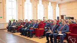 Сотрудников МЧС России по НАО поздравили с 90-летием гражданской обороны