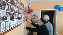 Жители микрорайона Сахалин встретились в День памяти и скорби