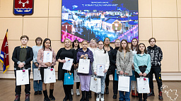 В мэрии наградили победителей и участников творческого конкурса «С Новым годом, Нарьян-Мар»