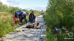 «Чистый город» ремонтирует мостовую между поселками Лесозавод и Новый