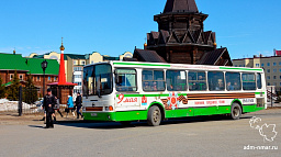 Городские автобусы оформили ко Дню Победы